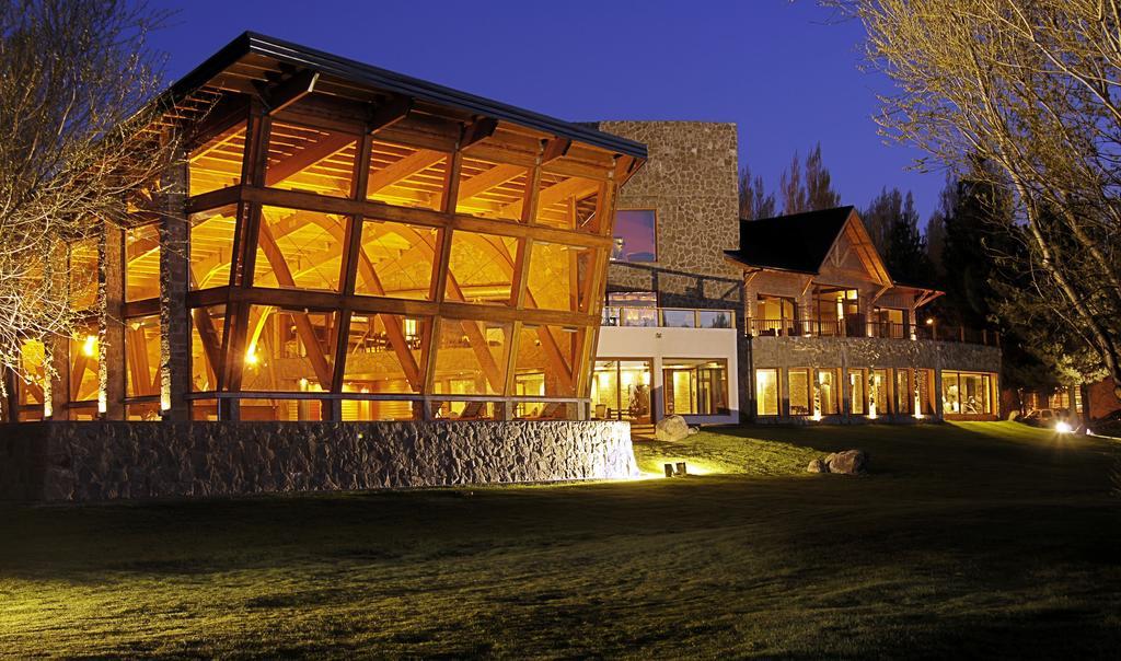 Hotel Posada Los Alamos El Calafate Exterior photo